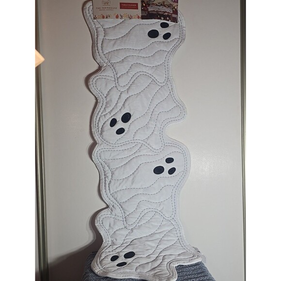 New The Farmhouse Rachel Ashwell Halloween Ghost 16"x48" Table Runner - Picture 1 of 4